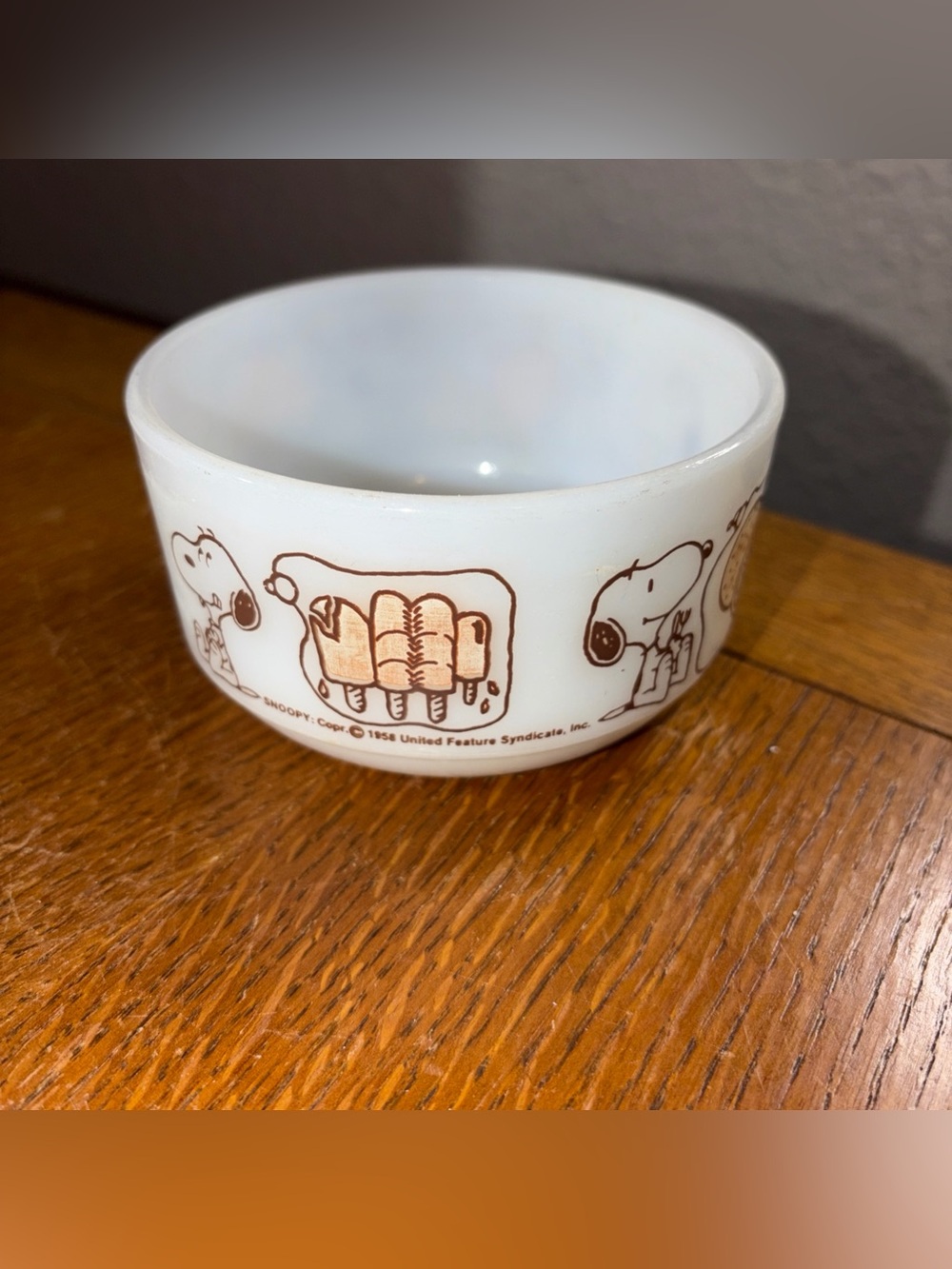 VTG 1958 Snoopy Fire King SWEET Treats Ice Cream Bowl Anchor Hocking Schulz